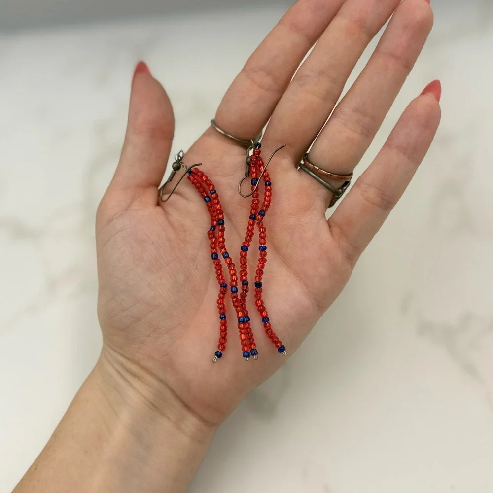 Vintage Womens Red Blue Seed Long Beaded Fashion Jewelry Dangle Earrings 90s Y2K